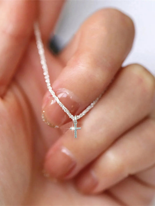 Elegante Mini Kreuz Kette